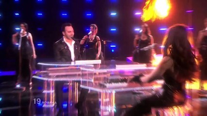 Paula Seling & Ovi - Playing with fire - EUROVISION 2010 Final
