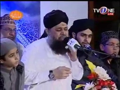 Noori Mehfil Pe Chaadar Tani Noor Ki - Muhammad Owais Raza Qadri - New Mehfil Shab-e-Baraat [2015] Live on Tv One - Naat