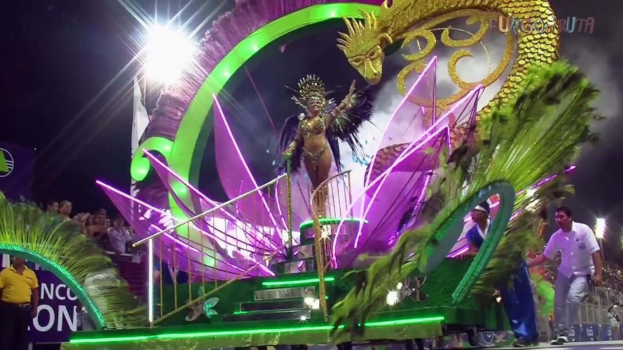 El mayor carnaval de Paraguay: Sambódromo de Encarnación