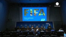 Sepp Blatter jette l'éponge