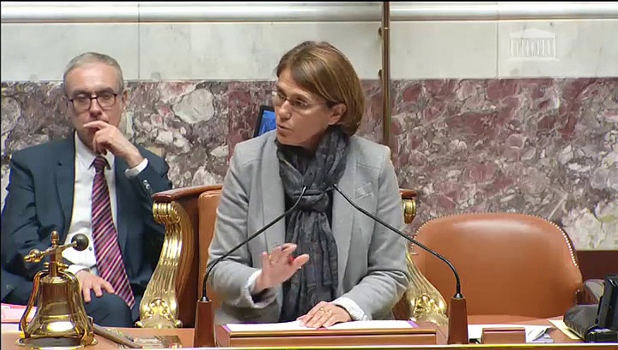 Annie Genevard interroge la Ministre sur la politique de l'Education
