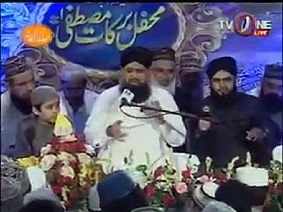 Her Waqt Tassawur Mein Madinay Ki Gali Ho - Muhammad Owais Raza Qadri - New Mehfil e Naat Shab-e-Baraat [2015] Tv One