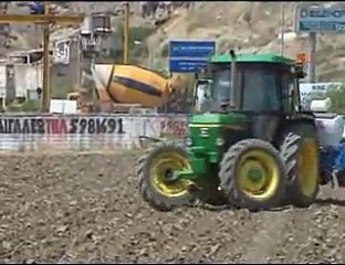 Ξεκίνησαν την επανασπορά οι χαλαζόπληκτοι της Λιβαδειάς