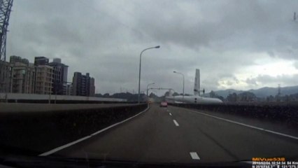 Dashcam footage captures fatal TransAsia plane bridge crash