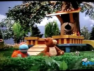 Caillou Puppets   Rain Song