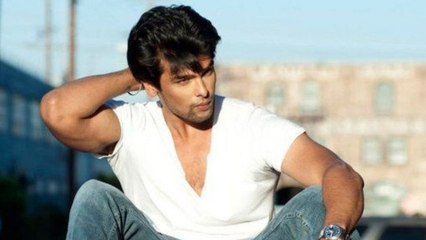 Kushal Tandon Signs His FIRST Bollywood Movie