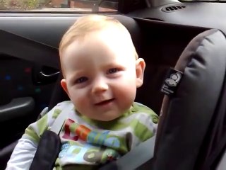 Dünyanın en güzel gülüşü şüphe yok ki çocukların, bebeklerin gülüşüdür... :)Onlar gülüyorsa eğer, dünya hâlâ yaşanılası bir yerdir...| http://bit.ly/Çocukk