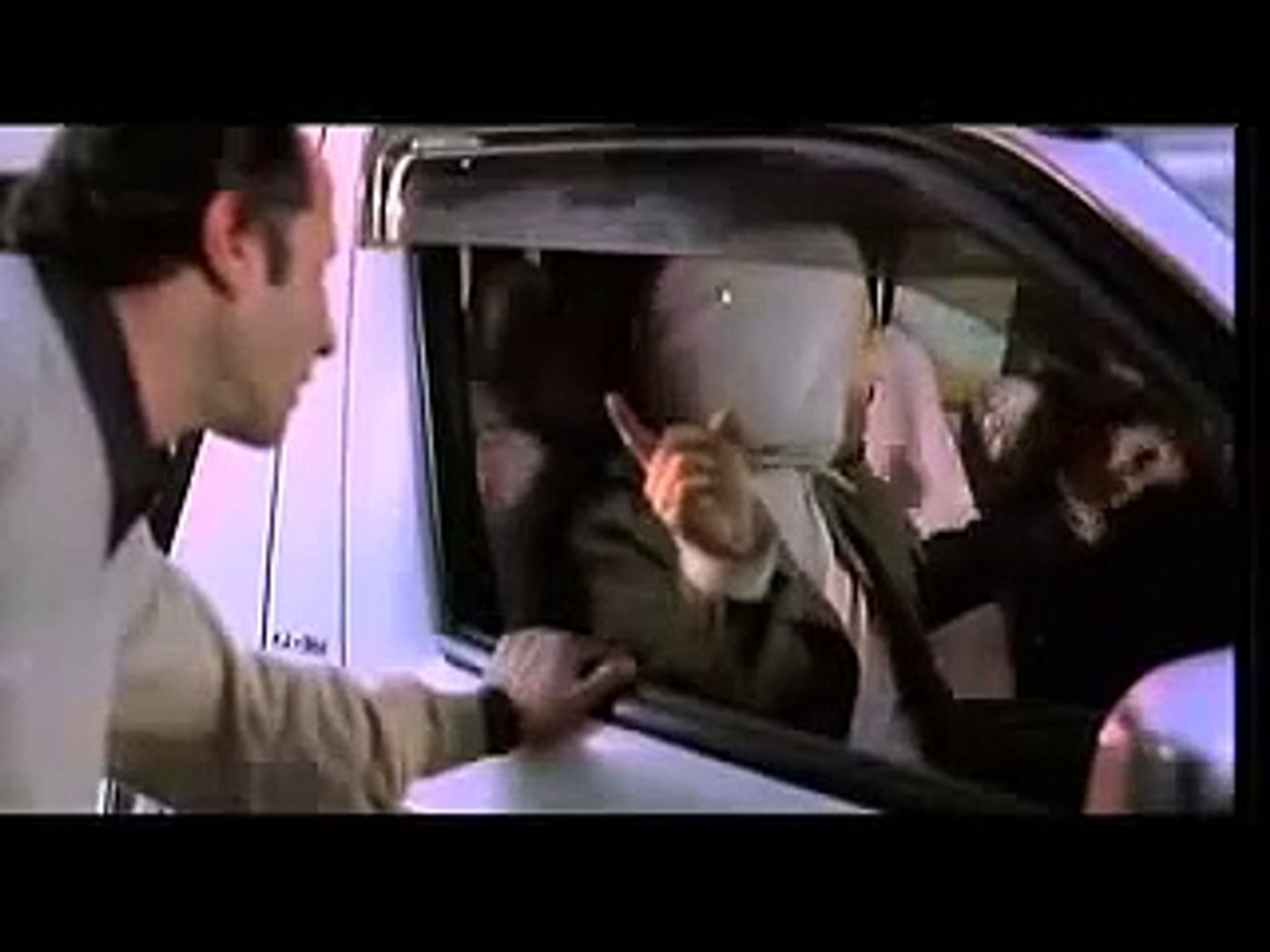 مشهد محذوف من فيلم عسل اسود احمد حلمي 4 - video Dailymotion