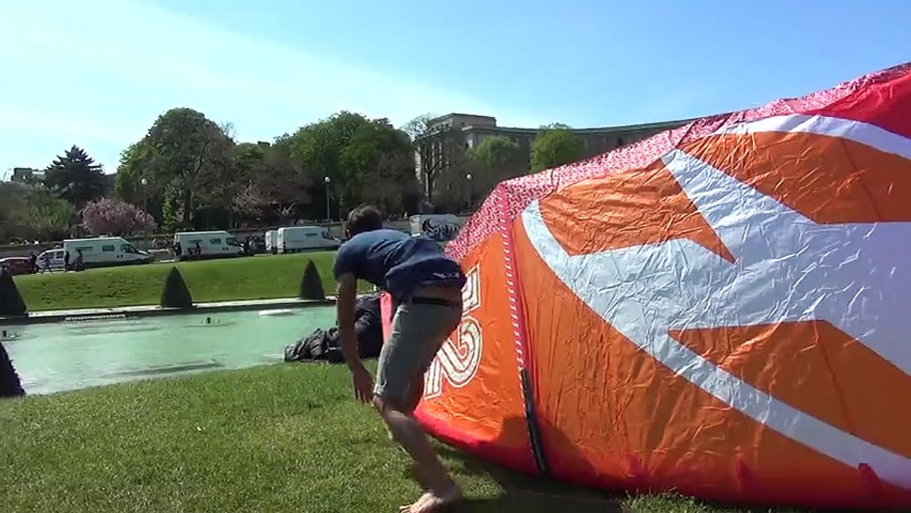 faire du kitesurf devant la tour Eiffel