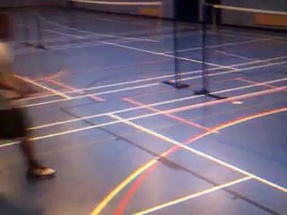 Subs B - Practical Individual Sport - Two types of Badminton serve