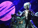 Cats the Musical: Alyse Davie performs 'Memory' in Filipino