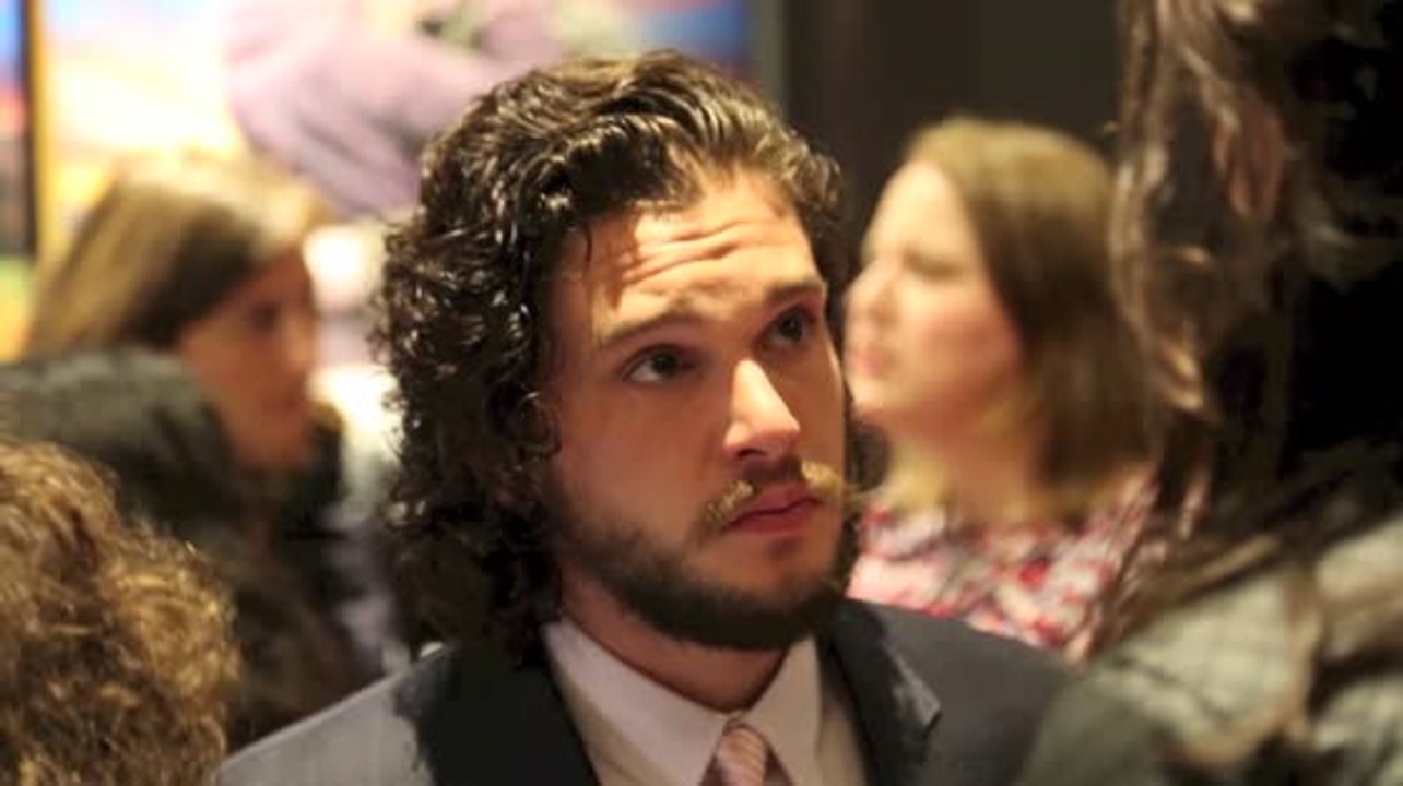 Kit harington bei der testament of youth premiere in new york