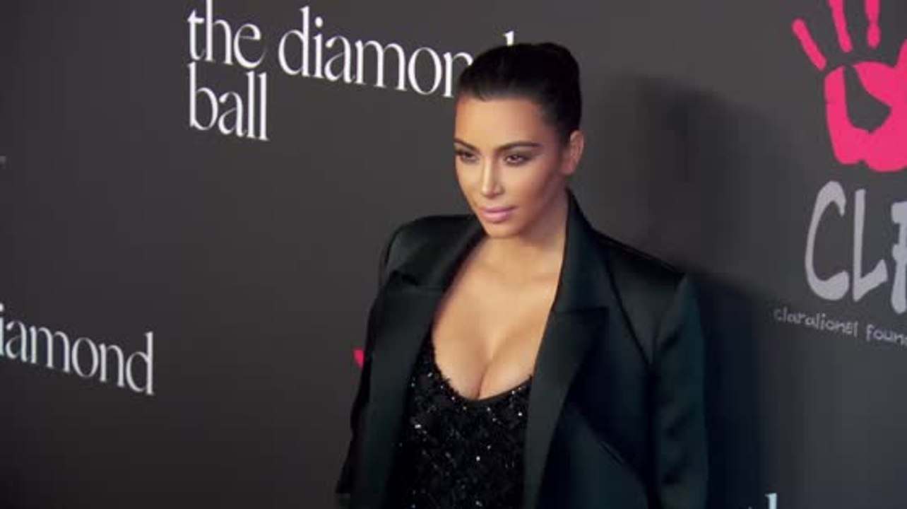 Kim Kardashian äußert sich zu den Gerüchten bezüglich ihrer Schwangerschaft
