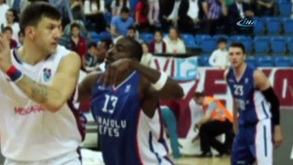 Finale yükselen ilk takım belli oldu