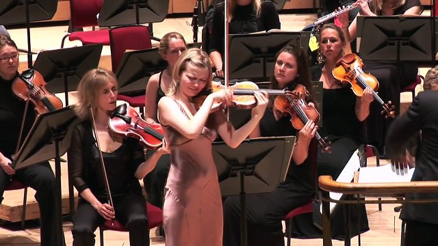 Alina Ibragimova performs Saint-Saëns' Violin Concerto No. 3