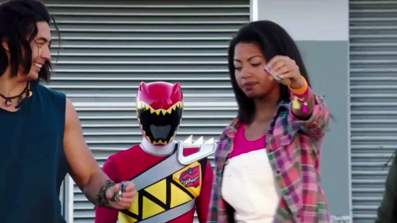 Power Rangers Dino Charge Latino -- Morfosis de los Rangers 1