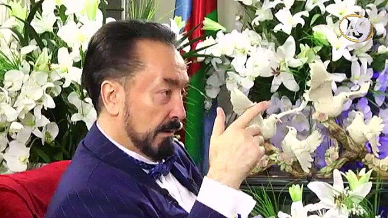 İnsanların bir çoğu zombi gibi, görmüyor duymuyor anlamıyor ama insan görünümünde