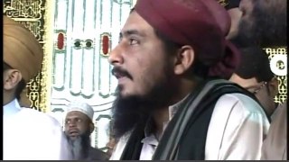 Mufti Ahsen Naveed Khan Niazi Sahib k Owais Raza Qadri Welcome krtay hoay