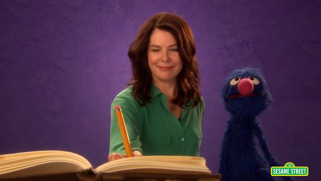 Sesame Street: Lauren Graham & Grover are Authors