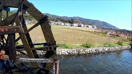 四万十の安並水車群（遅咲きのヒマワリのロケ地）