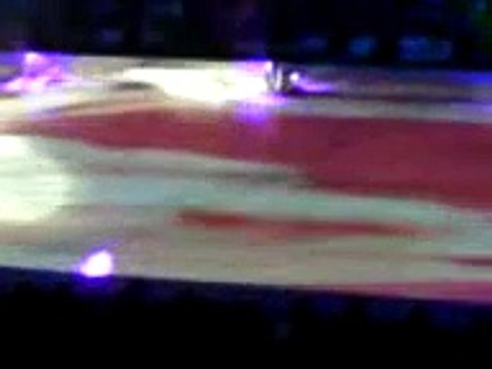 Dancing on Ice Tour live 2008 - Linda Lusardi fall☺