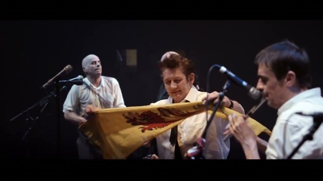 The Pogues - Dirty old town, live 2012
