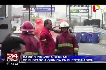 SMP: camión provoca derrame de sustancia química en puente Habich