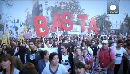 Multitudinaria protesta en Argentina contra la violencia machista