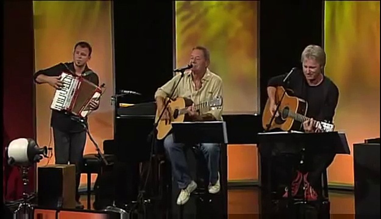 Wolfgang Ambros - Mei Naserl is so Rot weil i so Blau bin 2011