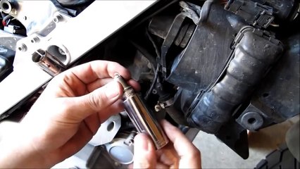 Installing NGK Iridium Extended Tip Spark Plug in BMW F650 GS motorcycle