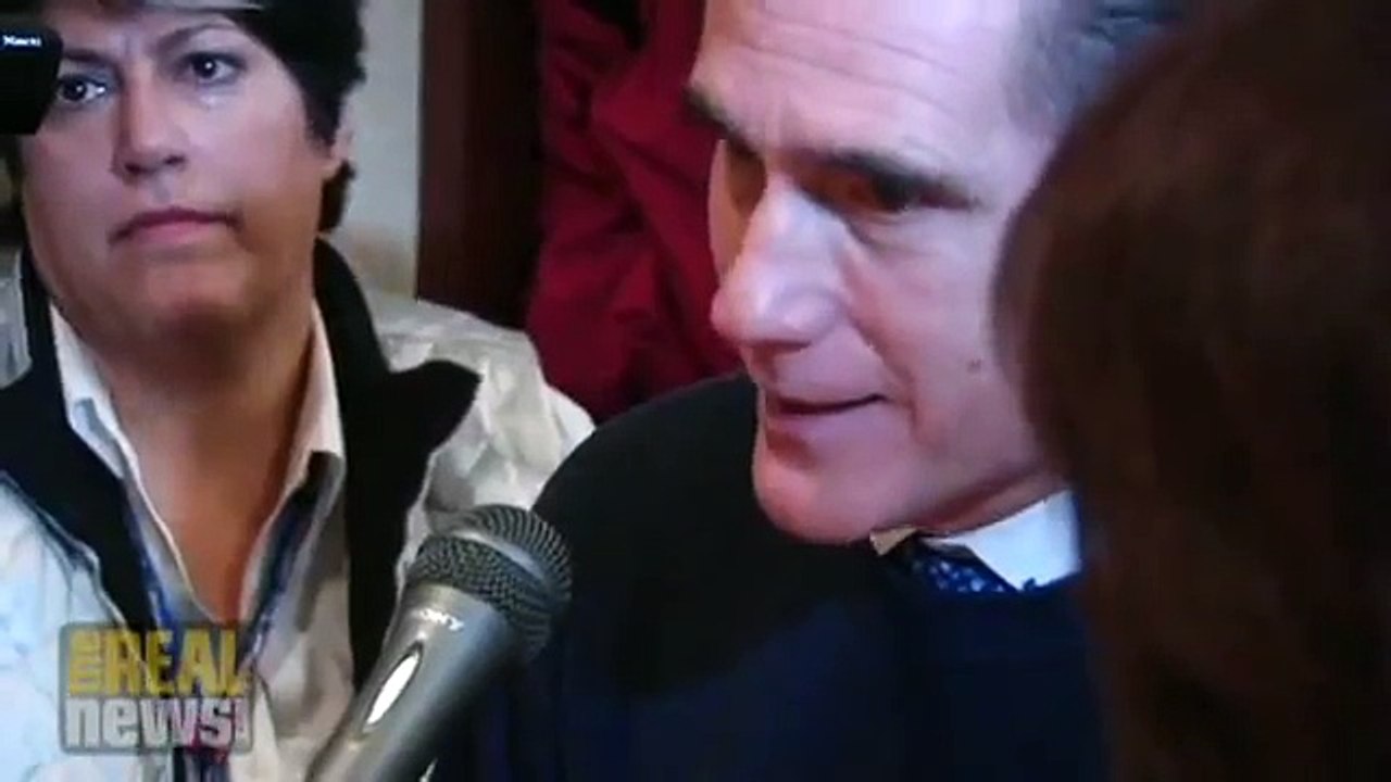 Mitt Romney answers journalists' questions