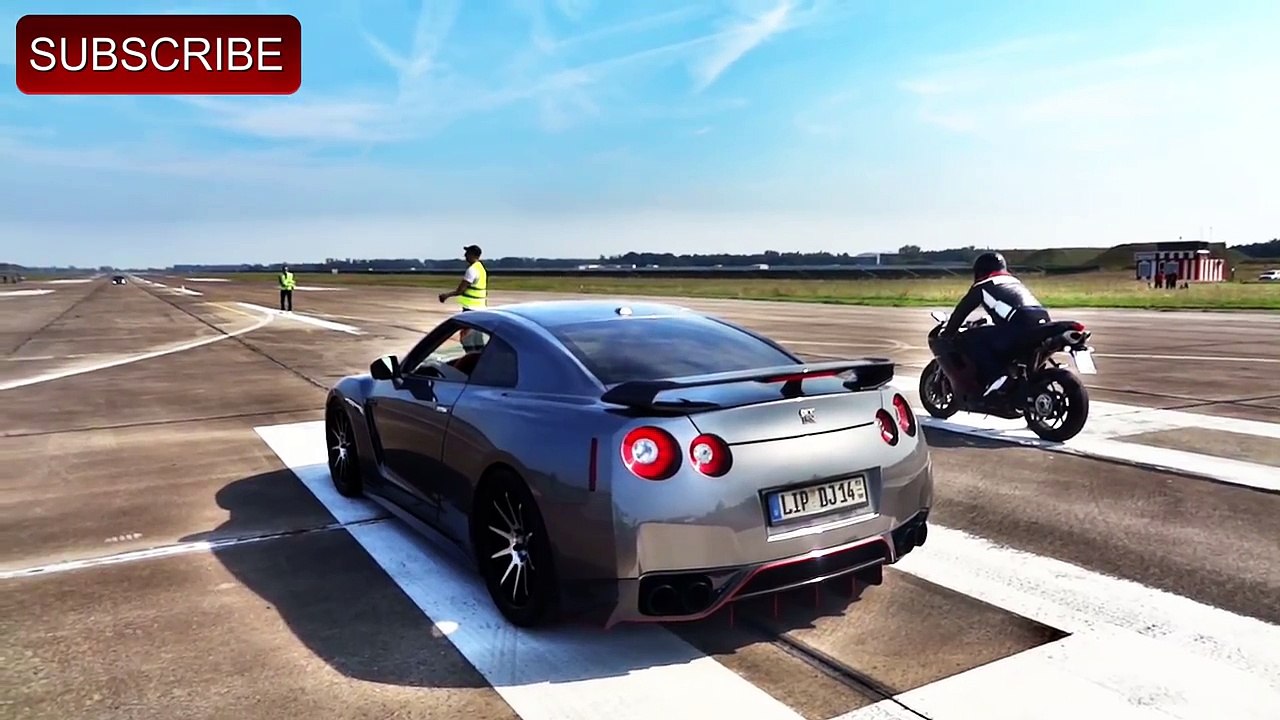 Nissa GTR vs Ducati 848 EVO Drag Race!