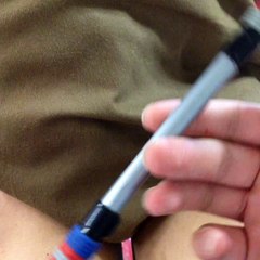 ペン回し フィンガーパス