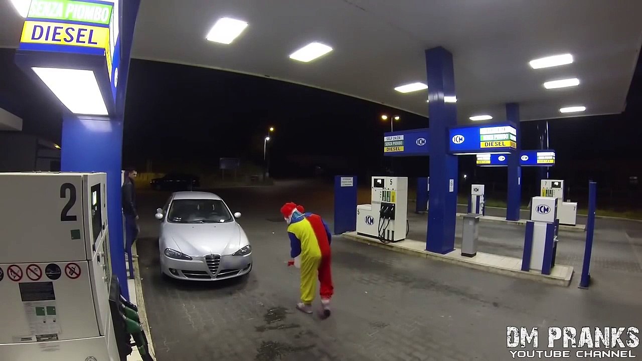 Killer Clown Scare Prank! - Video Dailymotion