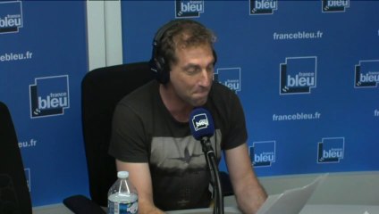 Video herunterladen: Allo les stars - Thierry Garcia imite Nagui, Hallyday, Sarkozy et Le Pen