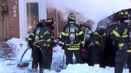 Colette Court Car Fire 1_3_14 Levittown, PA.