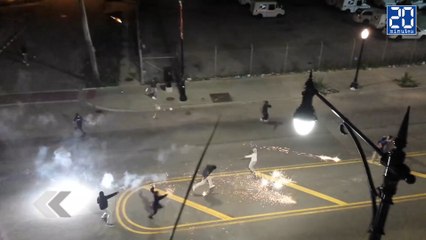 Un combat de rue à base de feux d'artifice. - Le Rewind du Jeudi 4 juin 2015