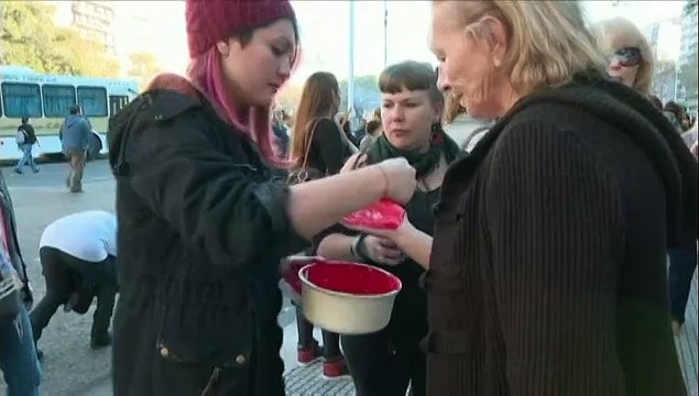 Des centaines de milliers d'Argentins dénoncent des meurtres et autres violences faites aux femmes