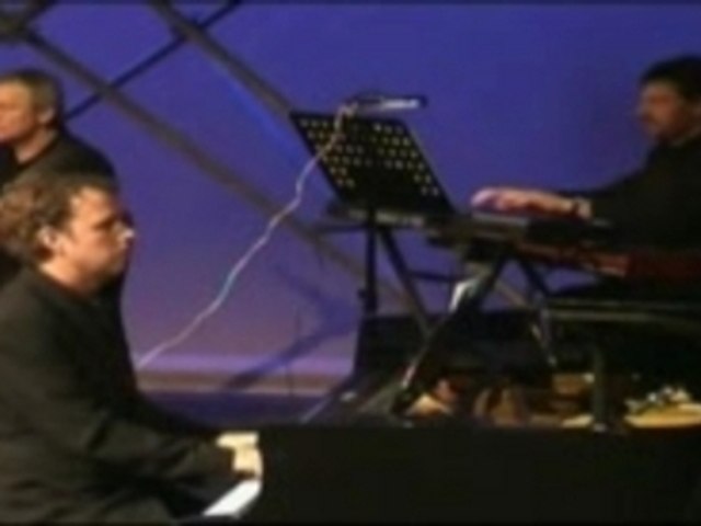 Leonard Cohen Everybody Knows by John Bl