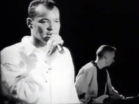 Fine Young Cannibals - Ever Fallen In Love (With Someone You Shouldn't've), live 1989