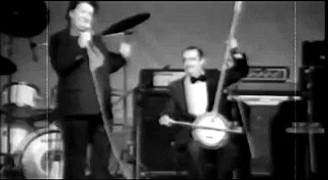 Gündüzüm Seninle Gecem Seninle - Zeki Müren