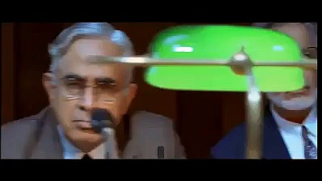 بالی وڈ کی فلم گرو کا ایک سین اور اس پر کی گئی دلچسپ ڈبنگ جو پروفیشنل بلاگرز کی حالت زار بتاتی ہے۔