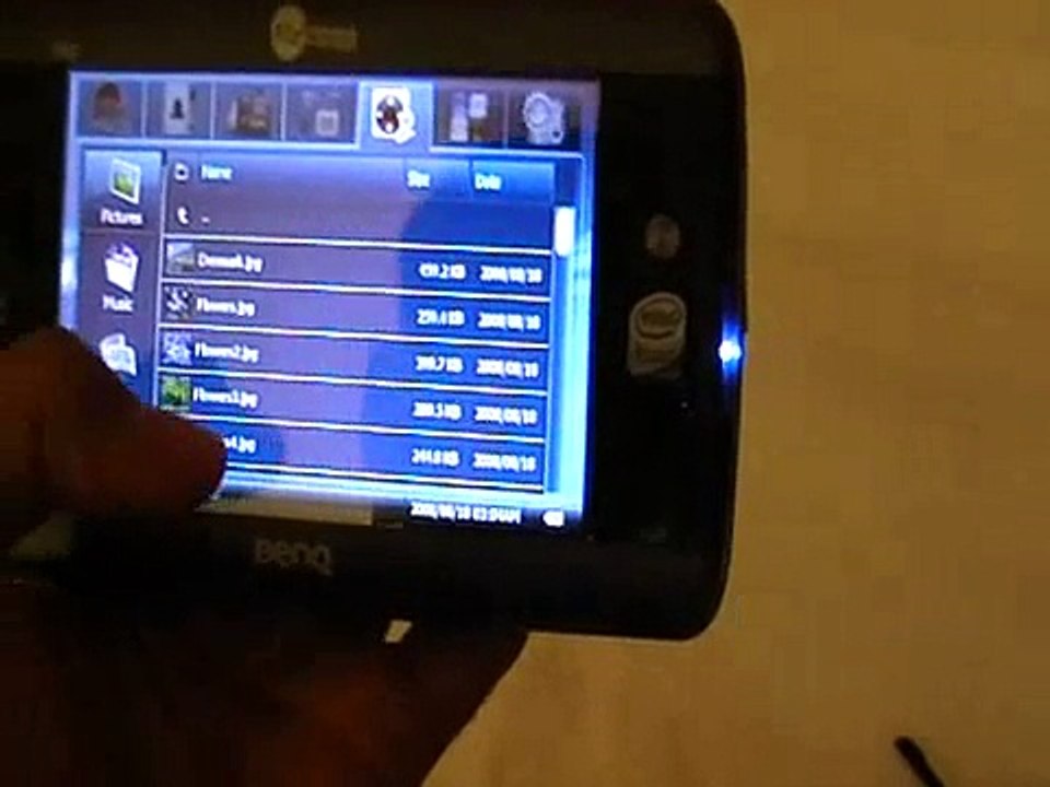 BenQ Mobile Internet Device in Action