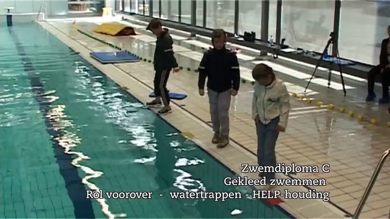 Preek En team Vergelding Zwemles voor kinderen: Diploma C eisen. Zwemmen met kleren aan - video  Dailymotion
