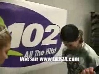 Concours de faciales entre filles