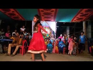 Baby Girl dancing entertainment video