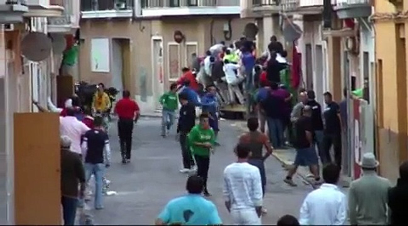 Encierro 2010-2.mp4