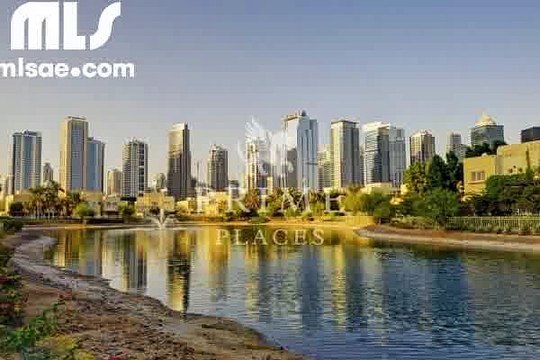 Highly maintained villa on a larger than average plot - mlsae.com