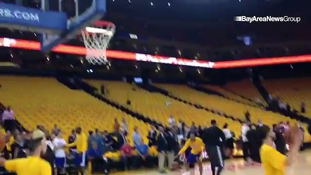 VIDEO: @Warriors warmup before Game 1 #nbafinals vs. @cavaliers in #Oakland @bang_sports #strengthi