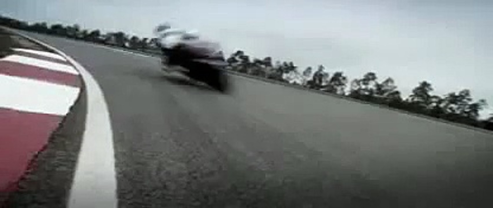 Yamaha YZF R1 y Valentino Rossi